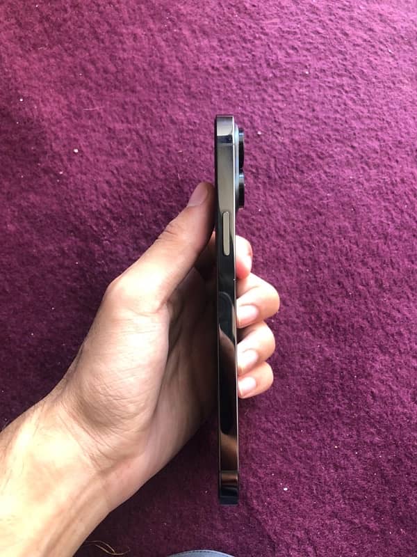 13 pro max NON PTA 256gb with box 4