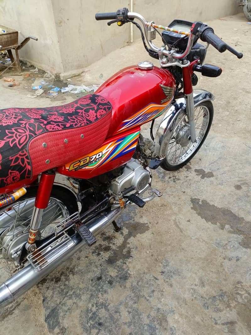 Honda CD 70 2020 3