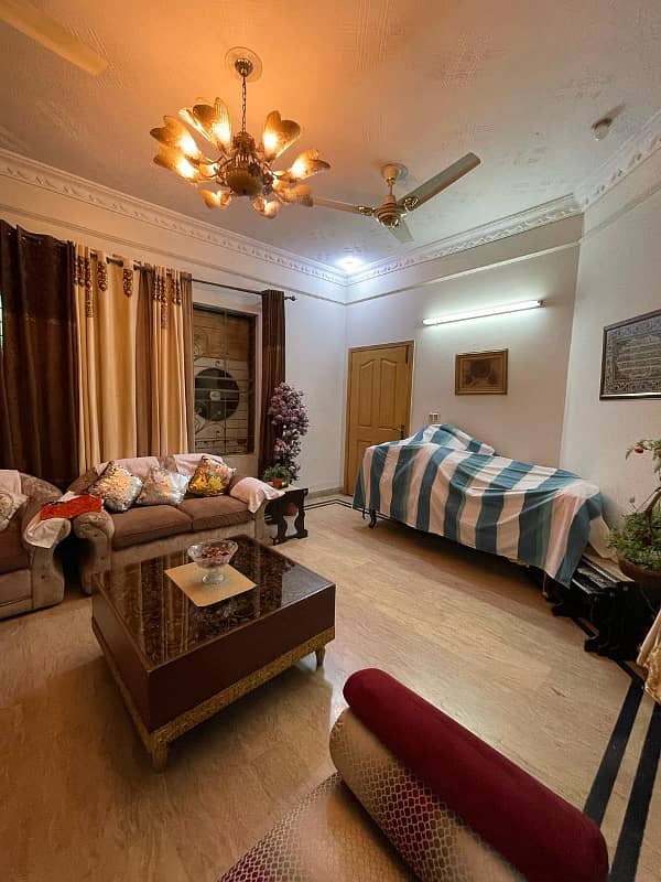 10 Marla Lower portion is For rent in wapda town Block J2. 6
