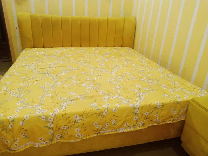 bed with racks and dressing table 1