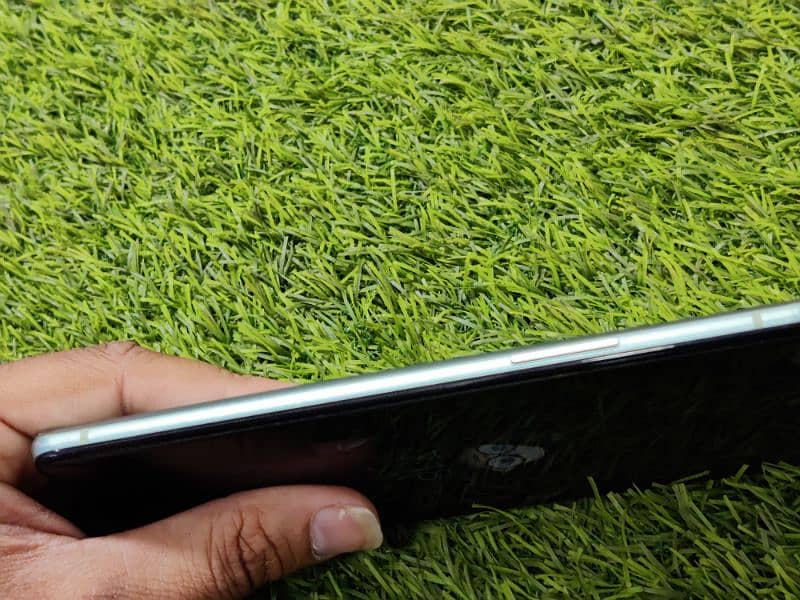 ONE PLUS 9R 8+8/256 2