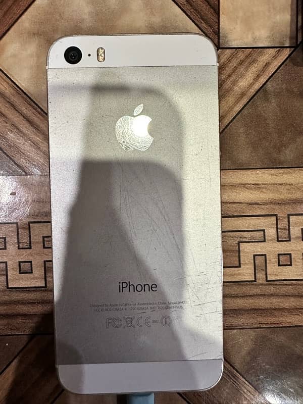 iphone 5s 16 GB Geniune phone in working condition Non Pta 0