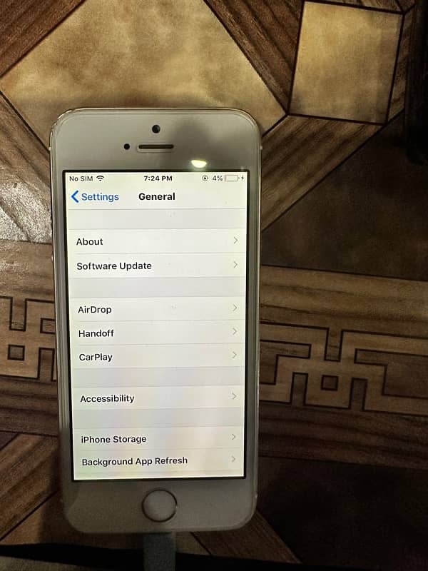 iphone 5s 16 GB Geniune phone in working condition Non Pta 1
