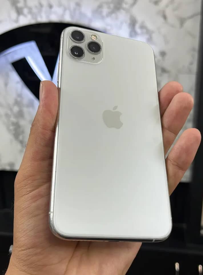 Apple iPhone 11 pro max 0
