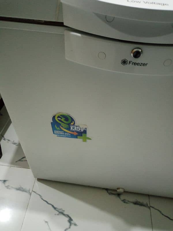 dawlance Deep refregerator and Freezer 1