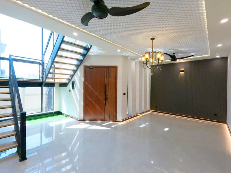 5 Marla Brand New Luxury A Plus Solid Constructed New Design House For Sale And Direct Meeting With Owner In Park View City Lahore. 8