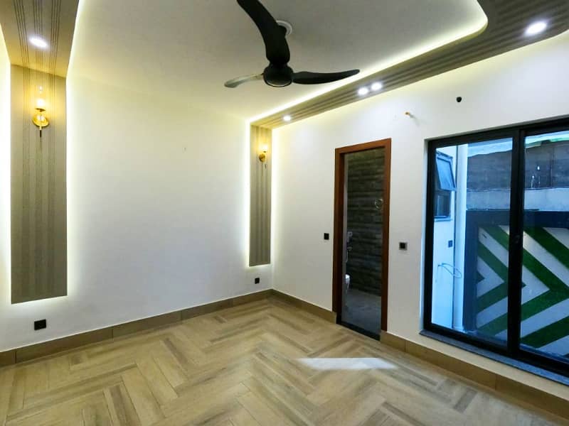 5 Marla Brand New Luxury A Plus Solid Constructed New Design House For Sale And Direct Meeting With Owner In Park View City Lahore. 12
