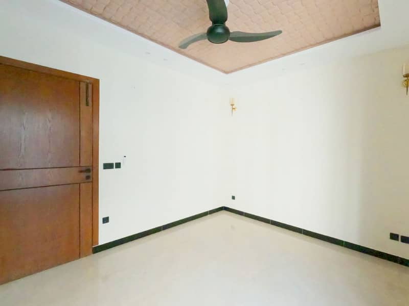 5 Marla Brand New Luxury A Plus Solid Constructed New Design House For Sale And Direct Meeting With Owner In Park View City Lahore. 20