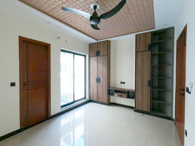5 Marla Brand New Luxury A Plus Solid Constructed New Design House For Sale And Direct Meeting With Owner In Park View City Lahore. 21