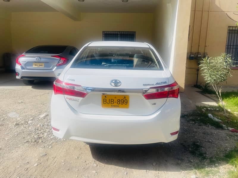 Toyota Corolla Altis 2017 1