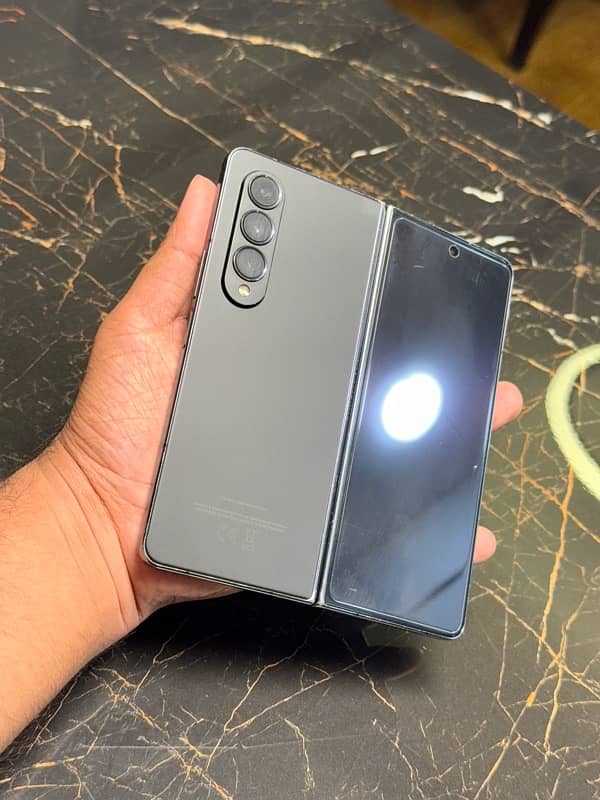 Samsung Galaxy Z Fold4 12/256 7