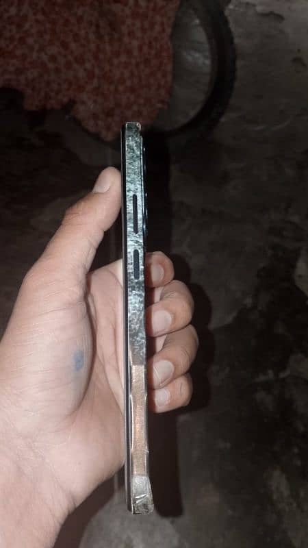infinix hot 40 8+8/256 6 month warranty ha abhi exchange possible 3