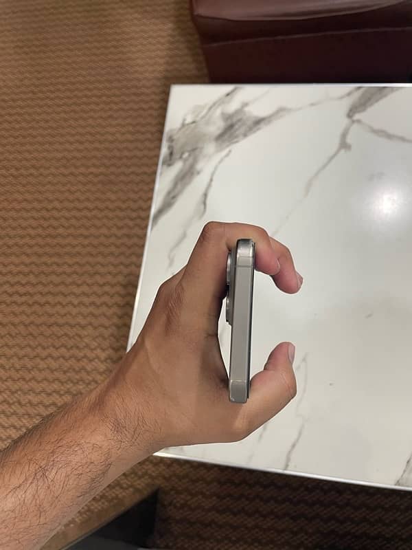 Iphone 15 pro max 2