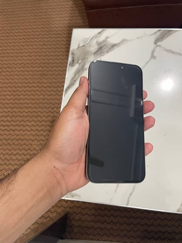 Iphone 15 pro max 3