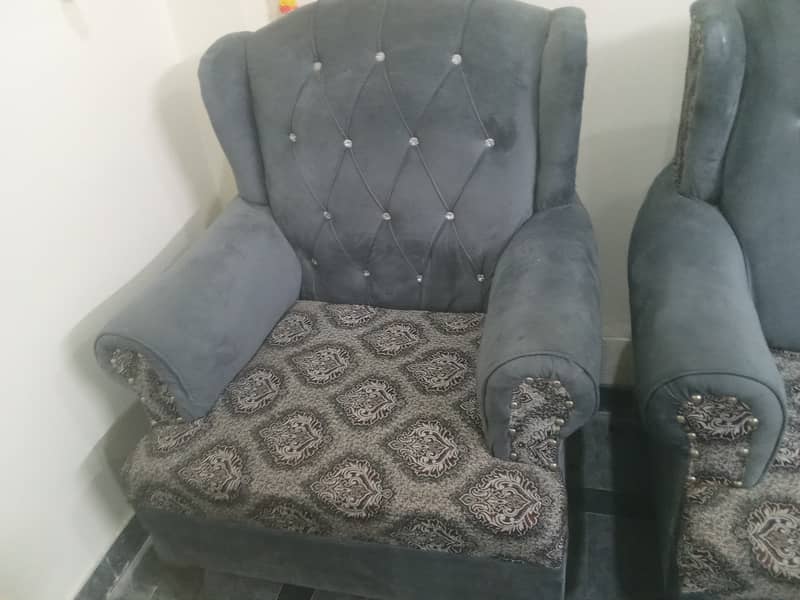 Sofa set 10 yrs warranty 4