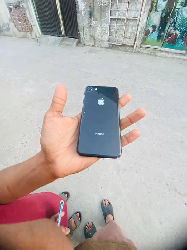iPhone 8 1