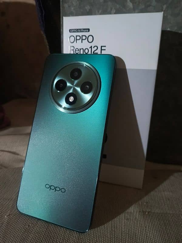 oppo Reno 12F with all accessories 10/10 8 256 2