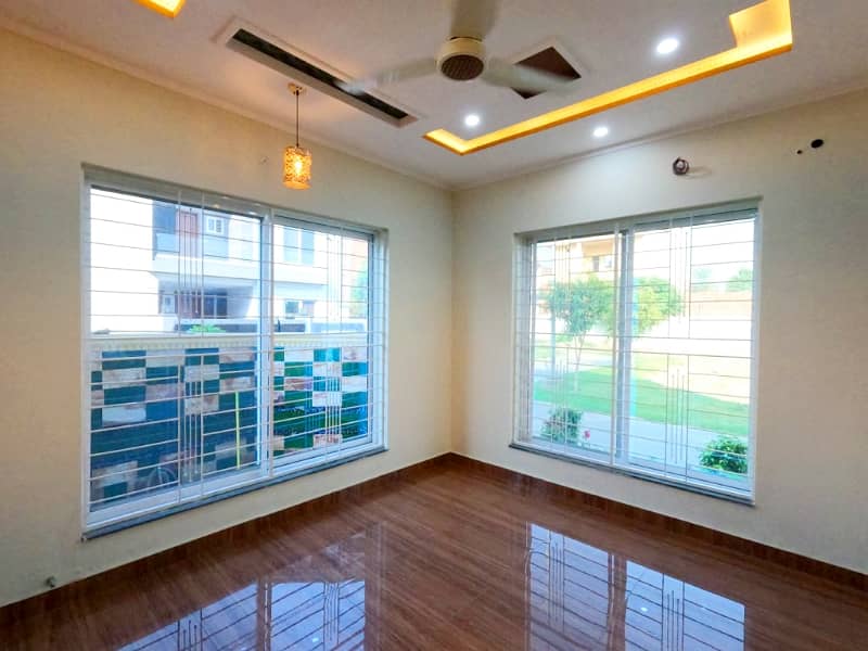 5 Marla Spanish Brand New Corner A Plus Solid Constructed House For Sale Direct Meeting With Owner In Parkview City Lahore 7