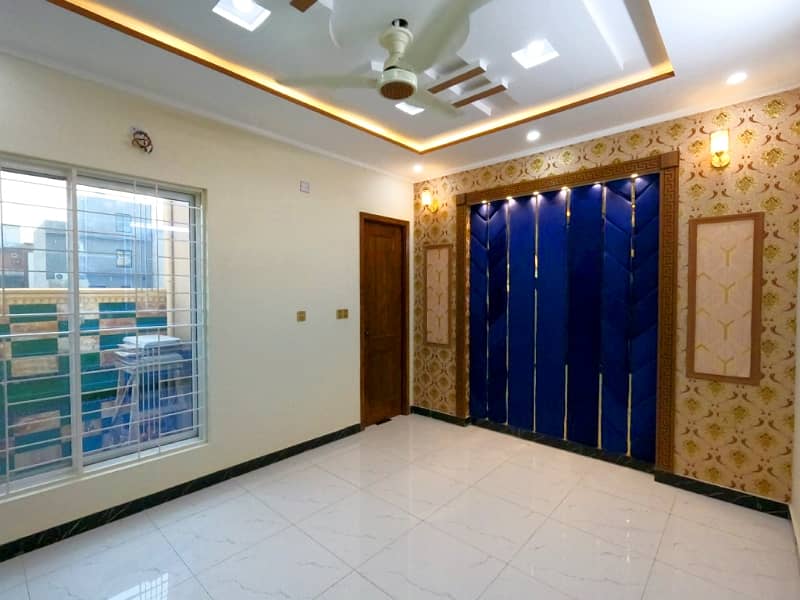 5 Marla Spanish Brand New Corner A Plus Solid Constructed House For Sale Direct Meeting With Owner In Parkview City Lahore 11