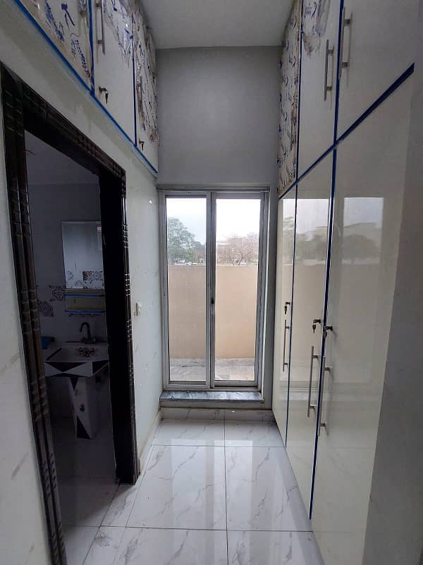 10 MARLA LOWER PORTION AVAILABLE FOR RENT 2