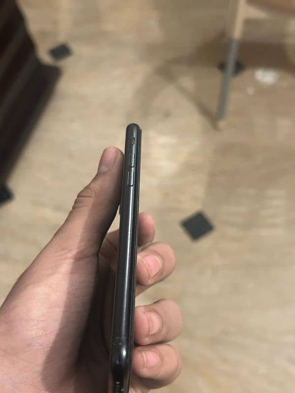 IPHONE SE 2020 EXCHANGE AVAILABLE 4
