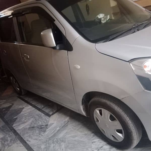 Suzuki Wagon R 2017 1