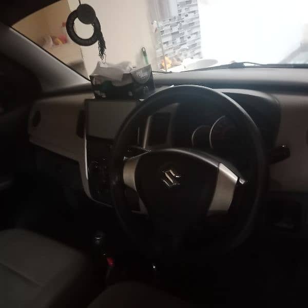 Suzuki Wagon R 2017 3