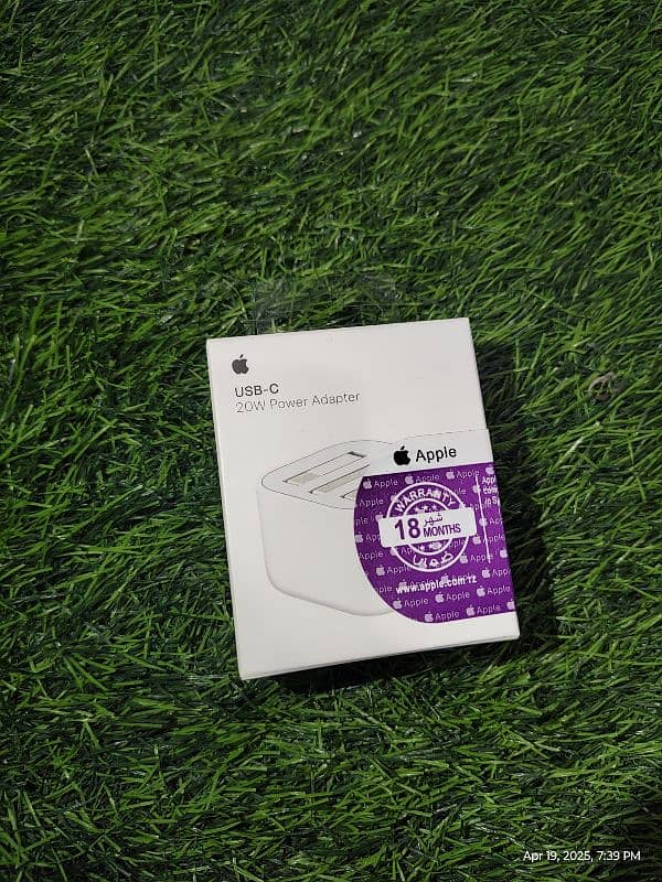 Apple 20W USB-C Power Adapter 5