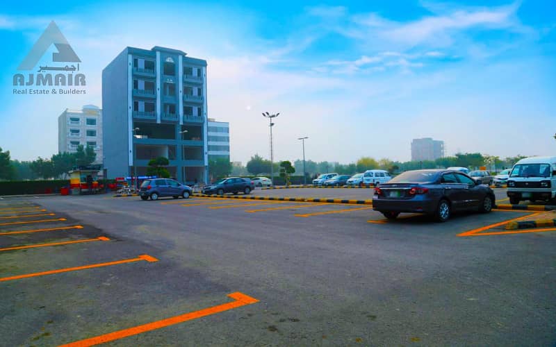 10 MARLA PLOT GOOD LOCATION FOR SALE IN BAHRIA TOWN LAHORE 10