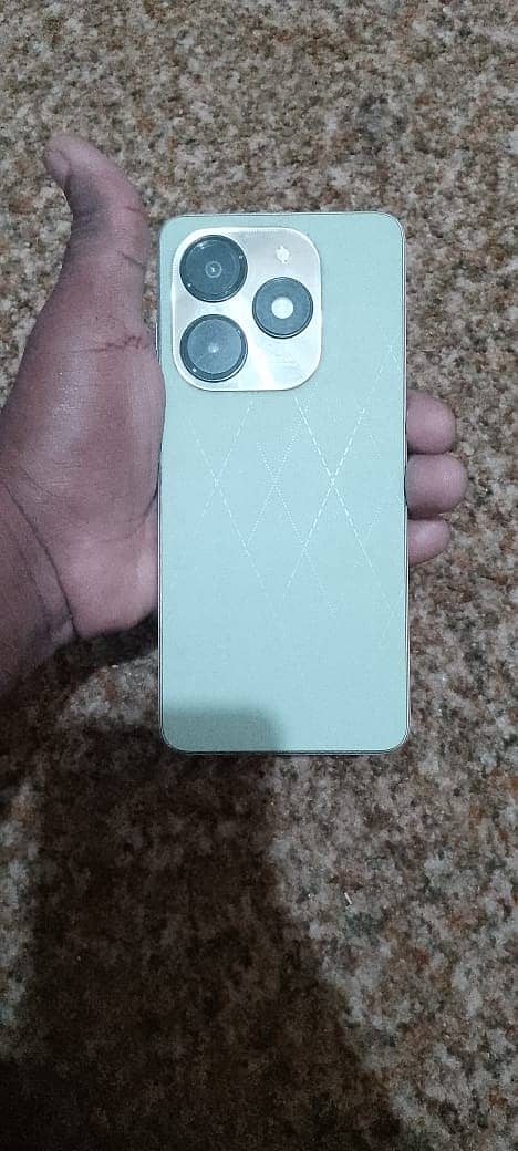Tecno spark 20c 1