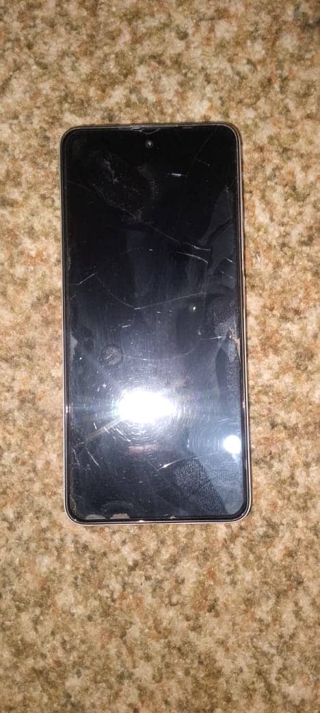 Tecno spark 20c 4