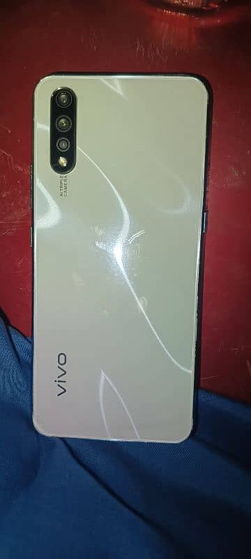 Vivo s1 8 ram 128 memory 0