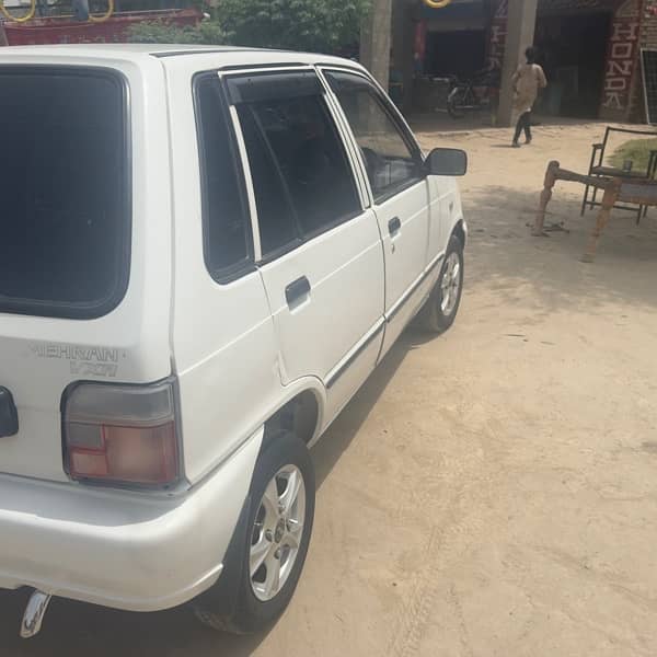 Suzuki Mehran VXR 2016 4