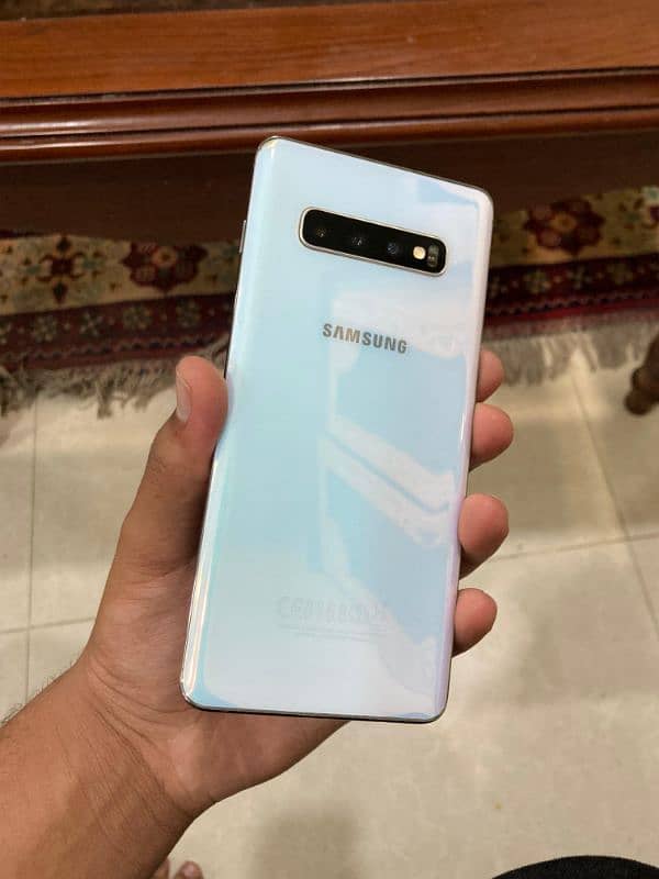 Samsung s10 plus 0