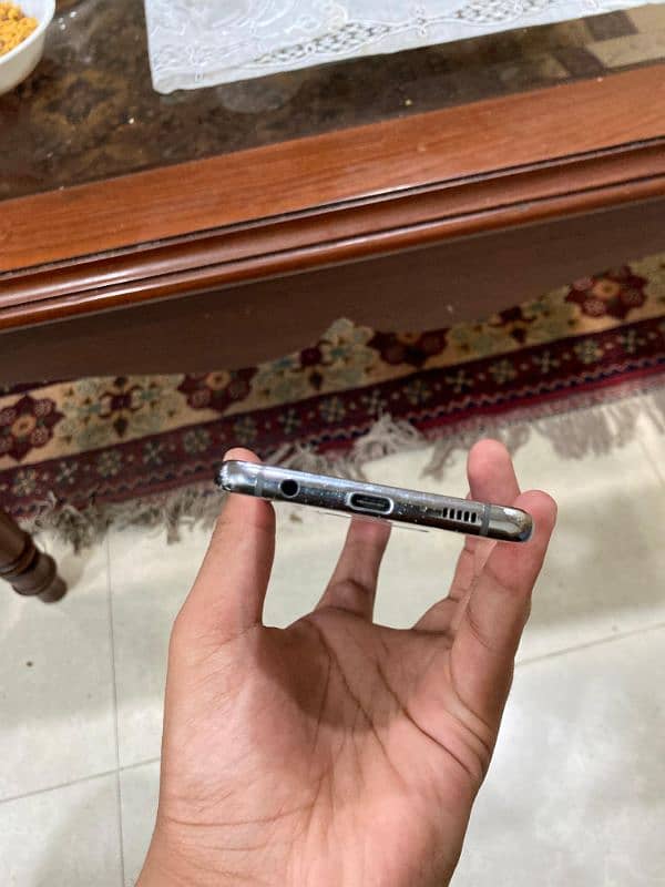 Samsung s10 plus 3