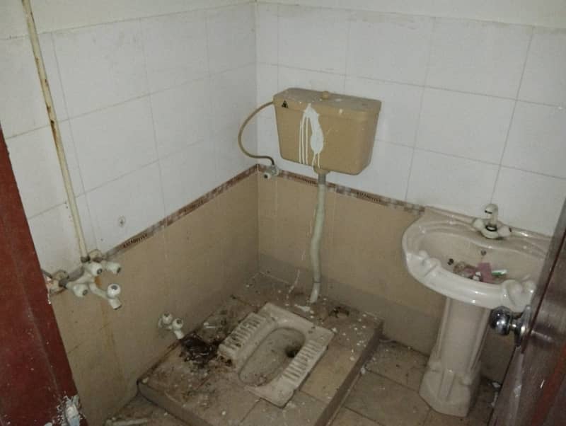 Available For Rent 3rd Floor Corner 2 Bed D D 2