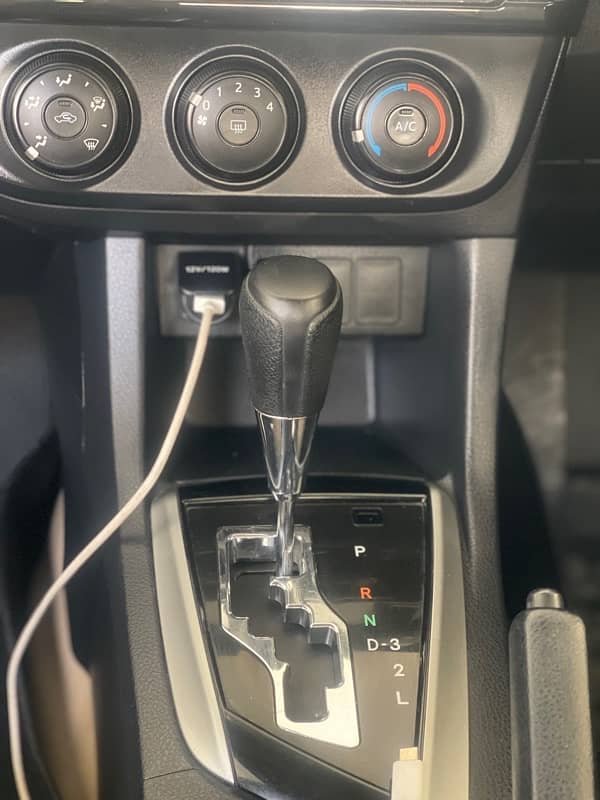 Toyota Corolla Altis 2017 8