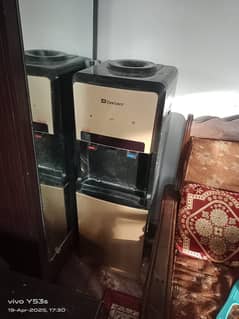 DAWLANCE WATER DISPENSER 1060 LIKE BRAND NEW