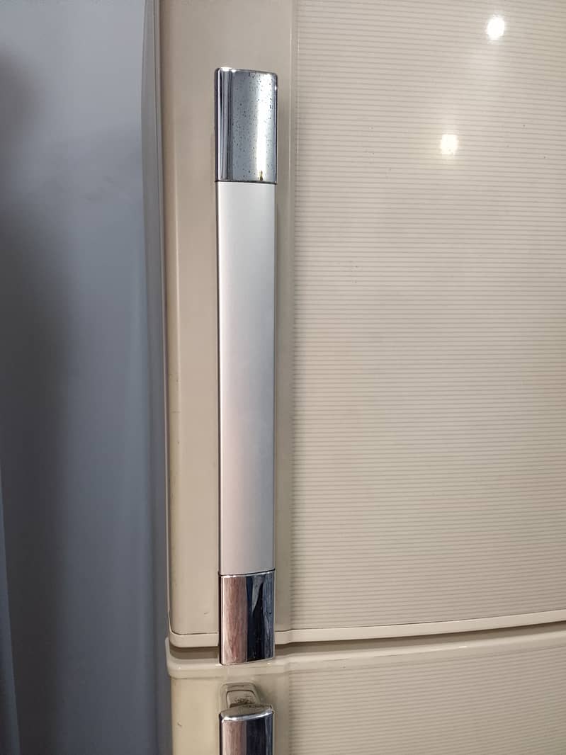 Dawlance fridge non frost 1