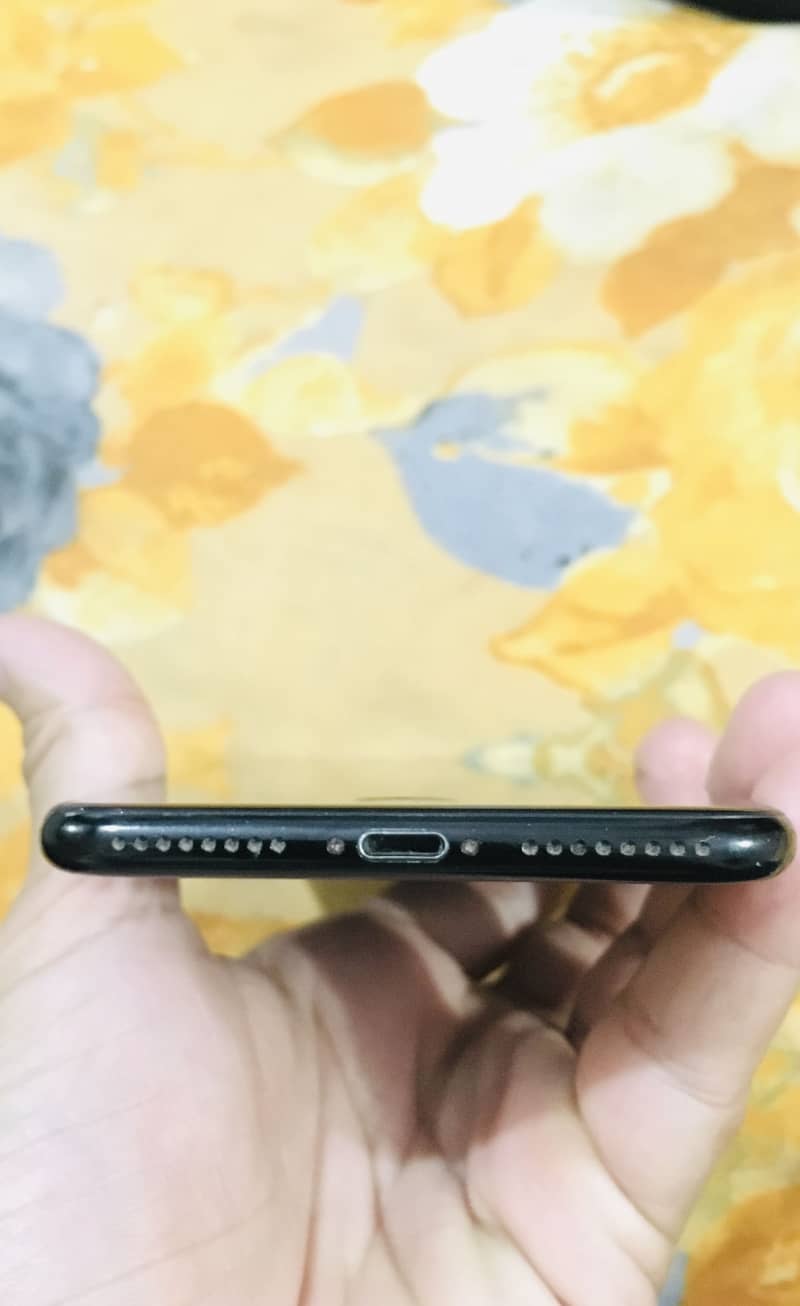 Urgent sale Iphone 7plus pta approved 4