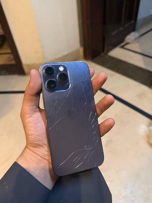 iPhone 14 pro max just back break 1