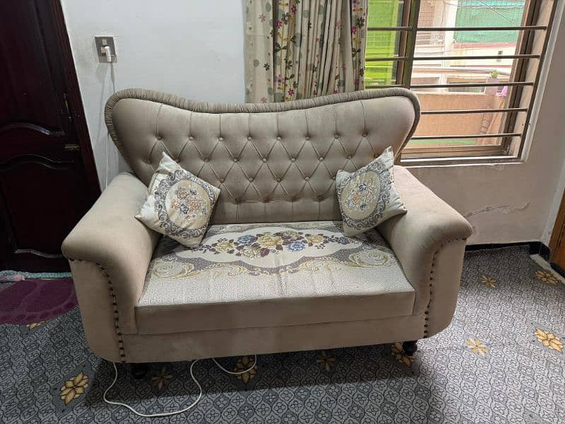 7 Seater Sofa Set with Dewaan and Center Table with 4 stools 4