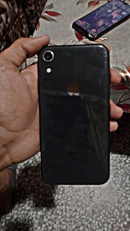 i phone Xr Non PTA 2