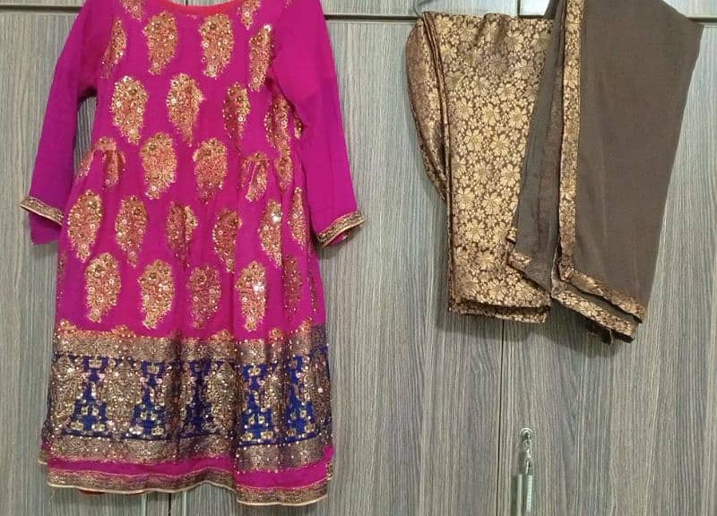 3-piece set including with net embellishments, ready to wear 3