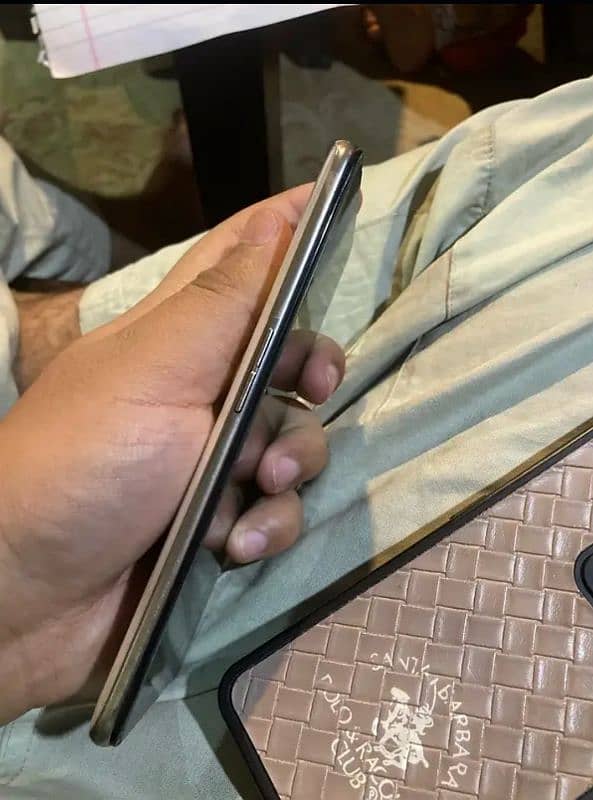 Oppo Reno z2 8 256 exchange possible 3