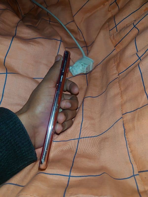 aqous R2 mobile demand 18k 031952500.88 0