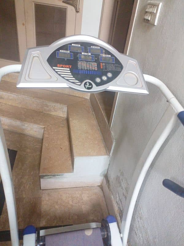 Running treadmill 2