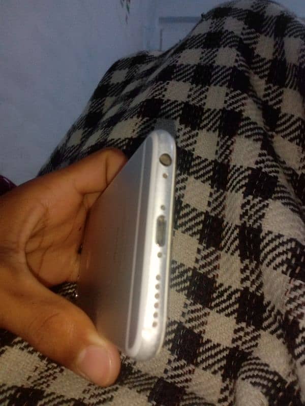 what app num 03154505604 iPhone 6 Mon pta all good condensation 5