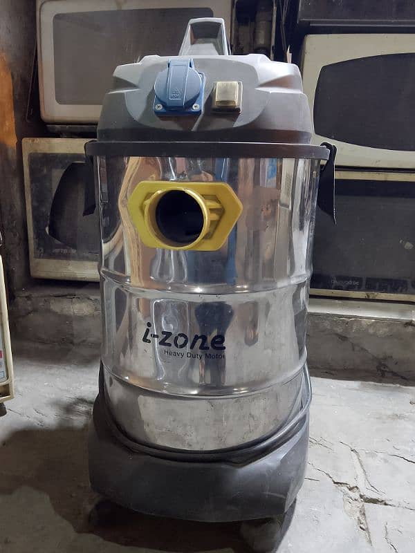 Izone Vacuum Cleaner 0