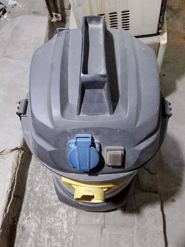Izone Vacuum Cleaner 3
